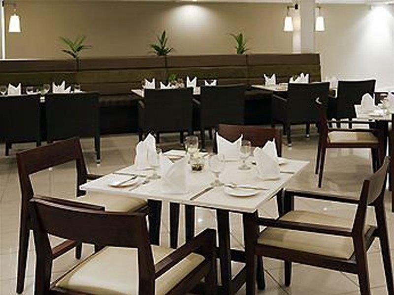 Novotel Suva Lami Bay Restaurante foto